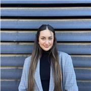 Soy una persona muy responsable y cercana. Me gustaría dar clases a cualquier niño de entre 6 y 15 años